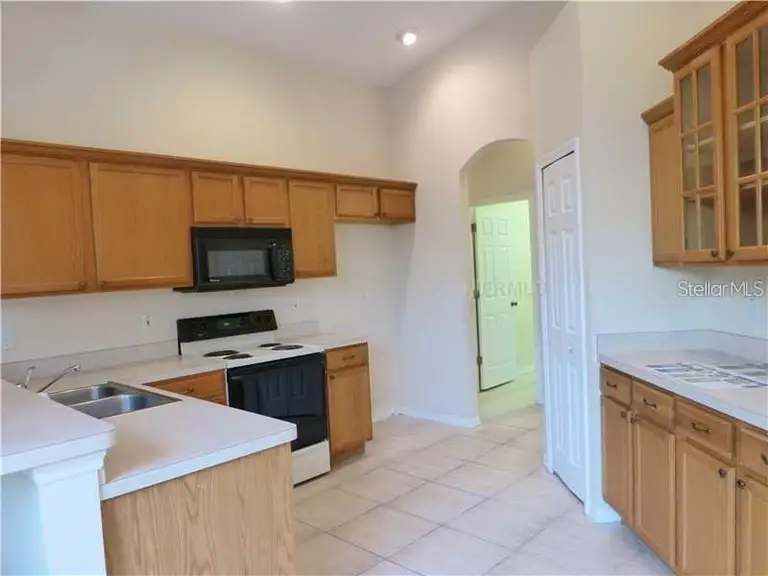 1814 WOOD TRAIL ST — photo 3