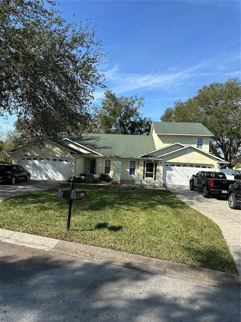 Groveland, FL
