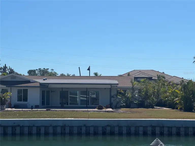 721 EMERALD HARBOR DR