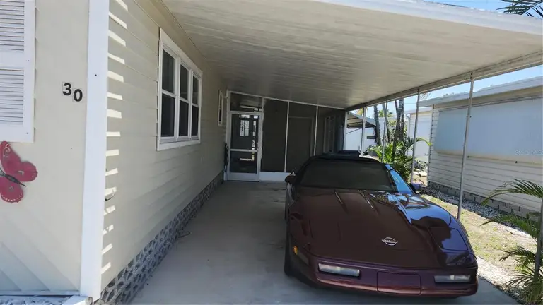 30 FLORES DR — photo 5