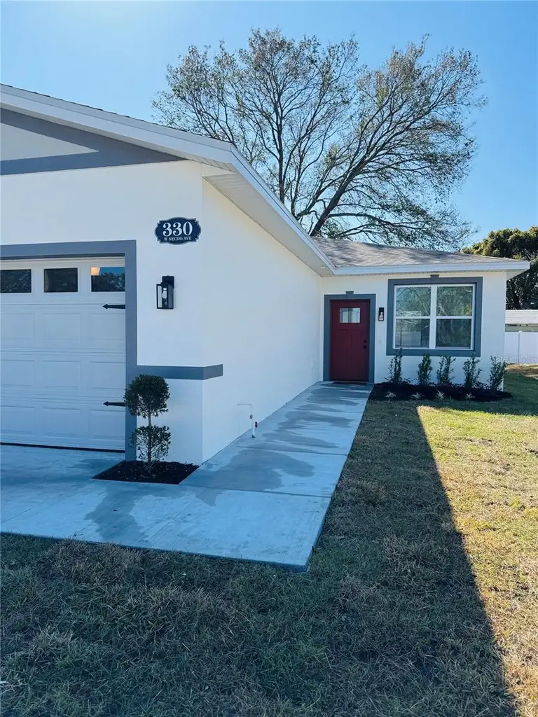 330 W NECHO AVE — photo 4