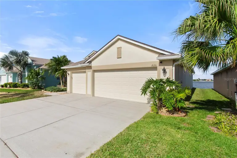 1820 MIRA LAGO CIR — photo 4