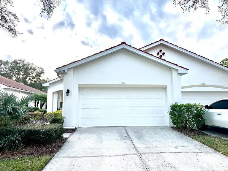 10222 DEVONSHIRE LAKE DR