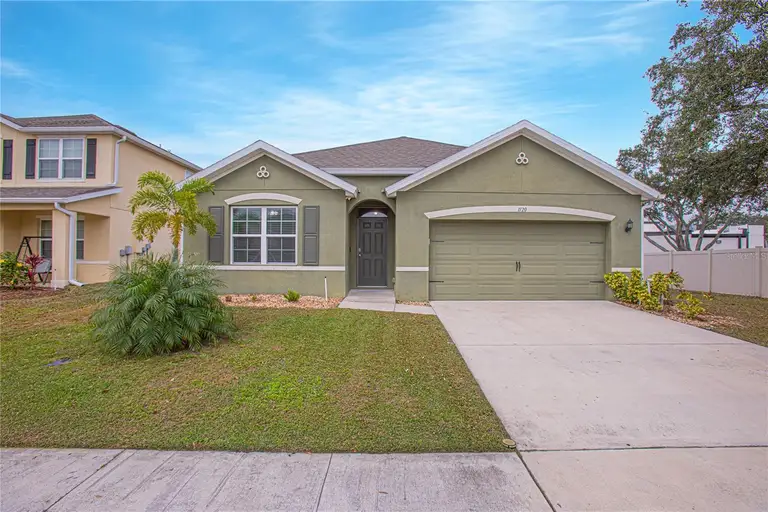1120 NEWTON CIR CIR