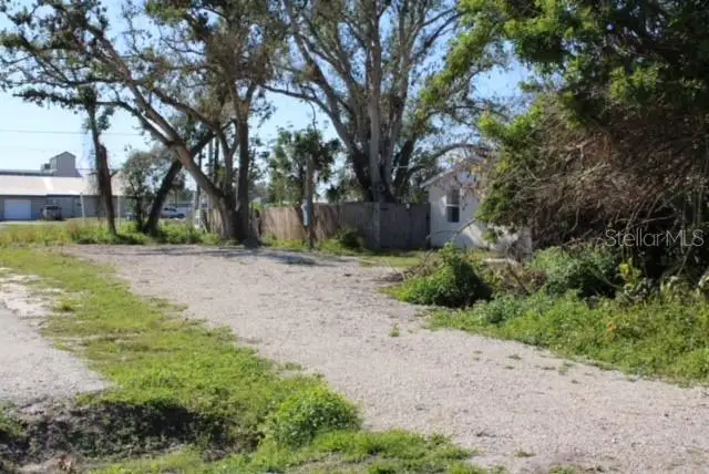 2206 PARK RD — photo 2