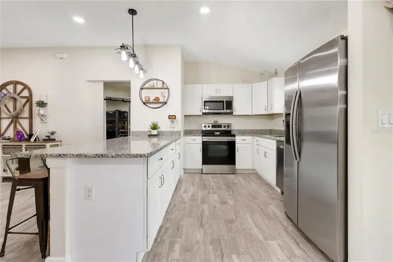 4050 SW BALLETO ST — photo 5