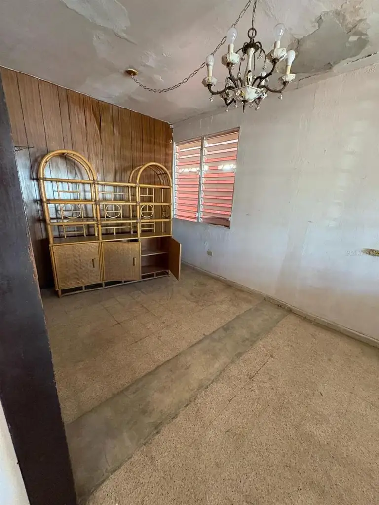 9 SENDERO ST AMELIA WARD — photo 2