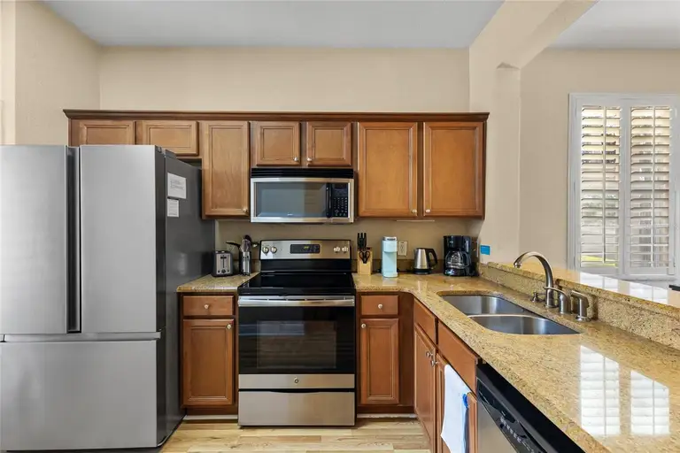 3254 CALABRIA AVE #3254 — photo 3