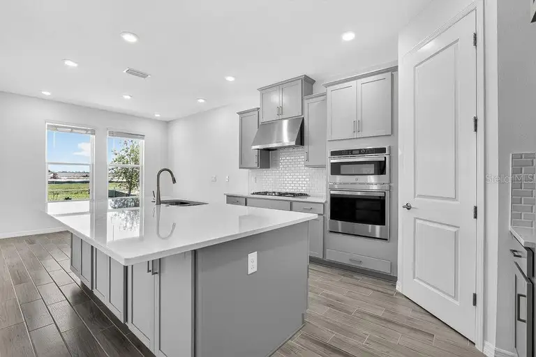 831 JUNONIA BLVD — photo 5
