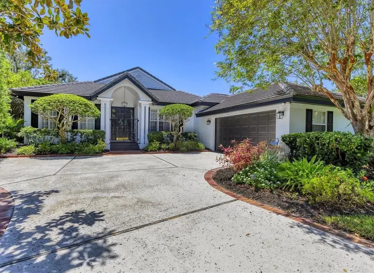 17 BAYHEAD LN — photo 2