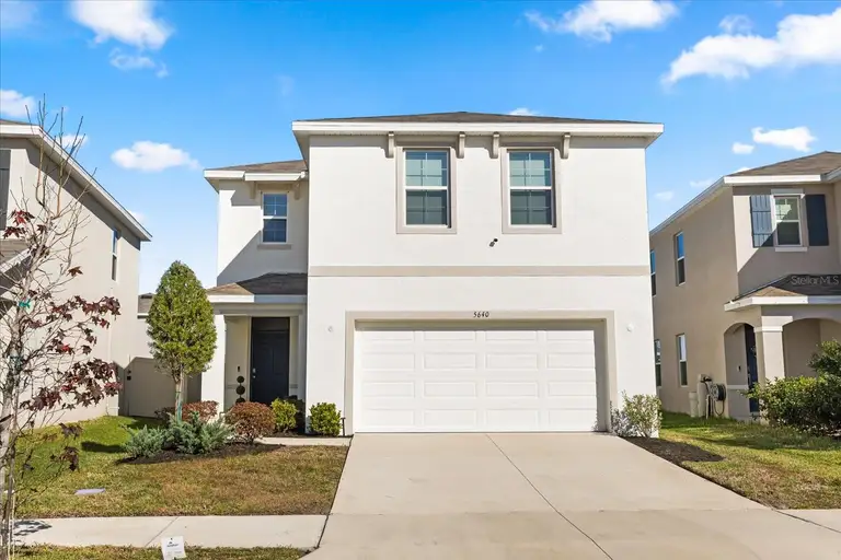 5640 WANDERING WILLOW DR