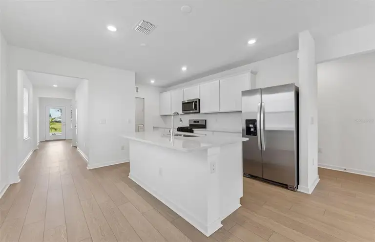6287 BROAD FIELD AVE — photo 4