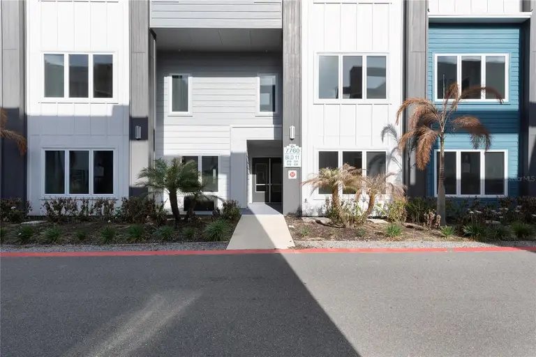 7760 SANDY RIDGE DR #119 — photo 2