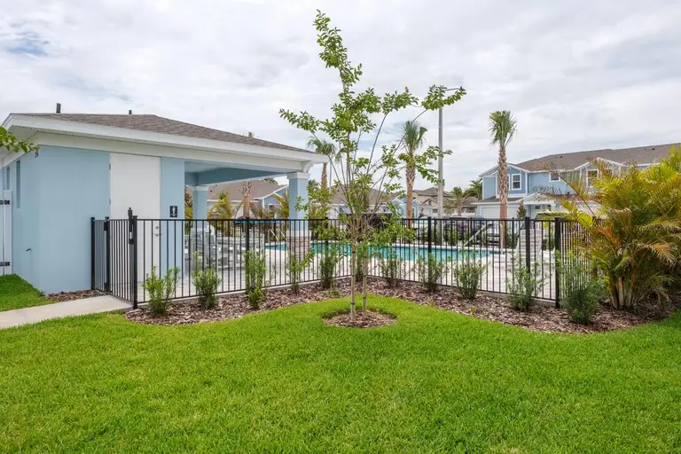 2496 MARIO WAY — photo 4