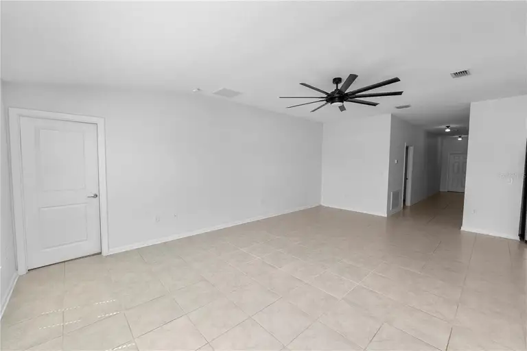 1431 LASSEN ST — photo 5