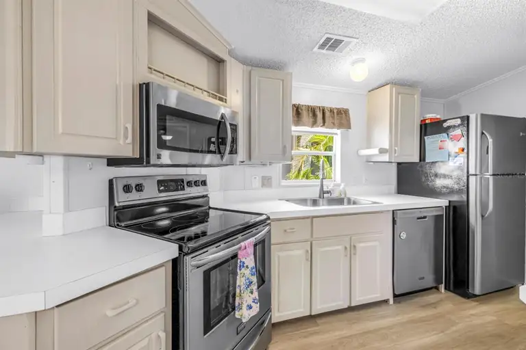 7225 MOUNT FAIRFIELD RD NE #541 — photo 3