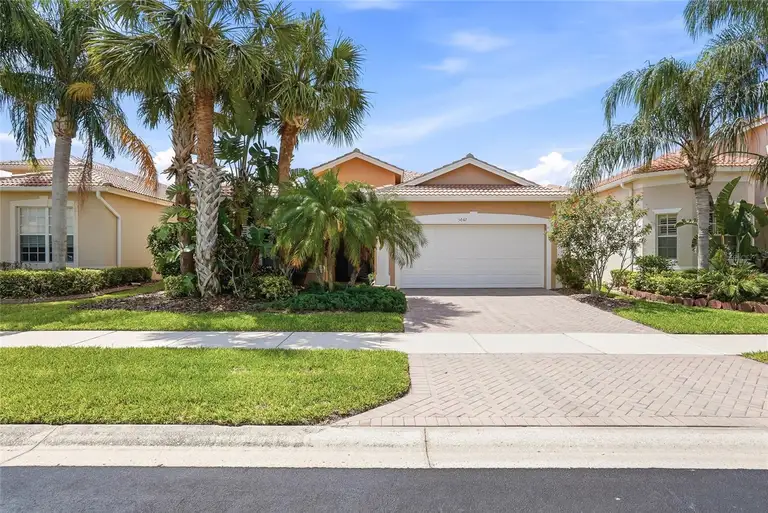 5042 SANDY BROOK CIR — photo 4