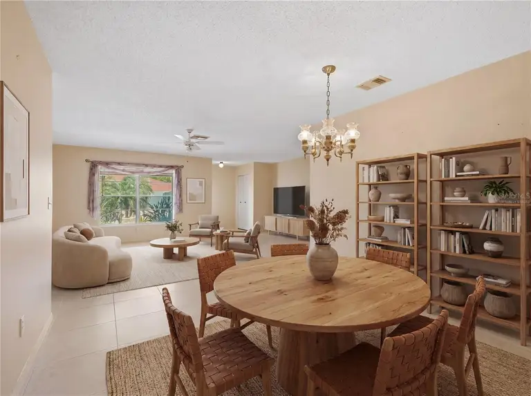1027 BLUEWATER DR — photo 2