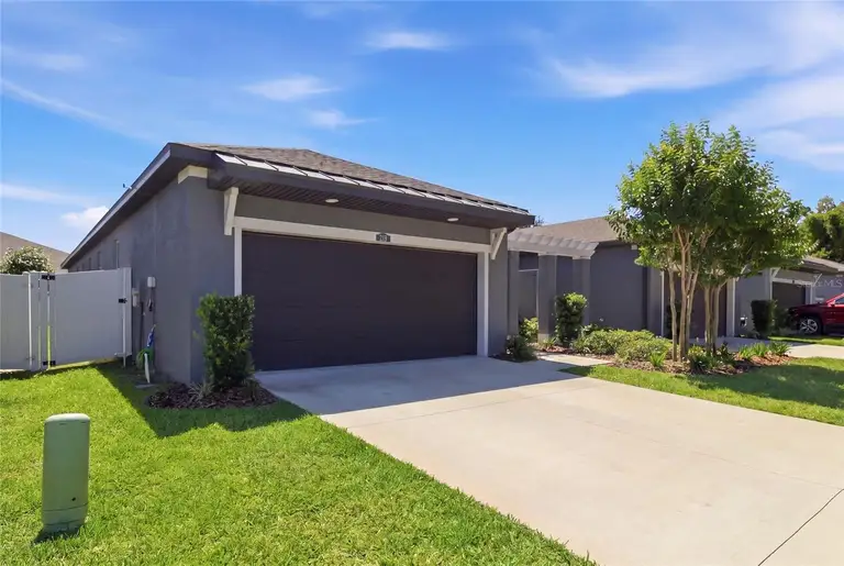 219 VILLA LUNA LN — photo 3