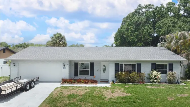 4313 HOLLOW HILL DR — photo 2