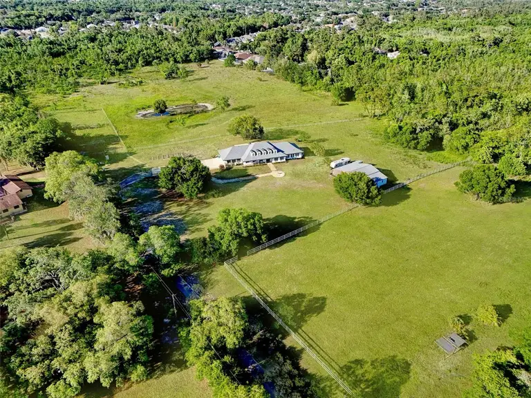 5750 OAK HOLLOW LN