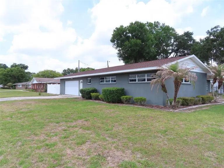 5702 JACARANDA AVE — photo 2