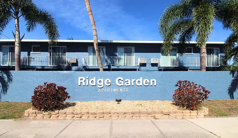 3001 BEE RIDGE RD #202