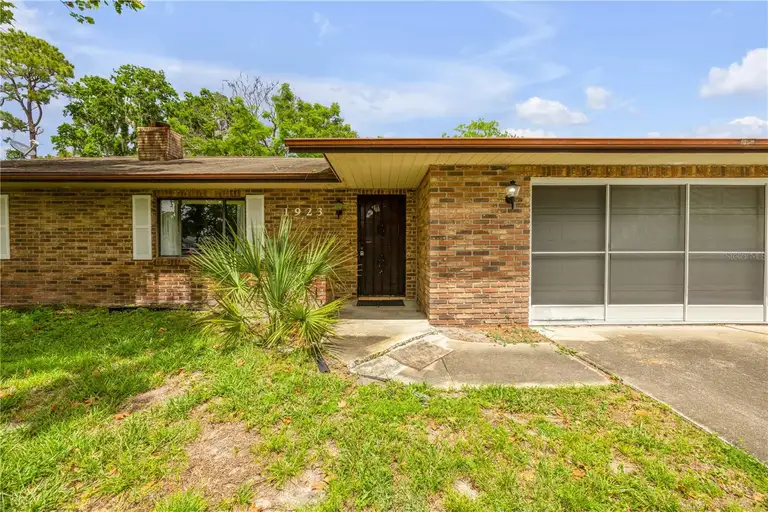 1923 SABAL PALM DR — photo 4