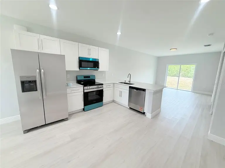 11225 PENDLETON AVE — photo 3