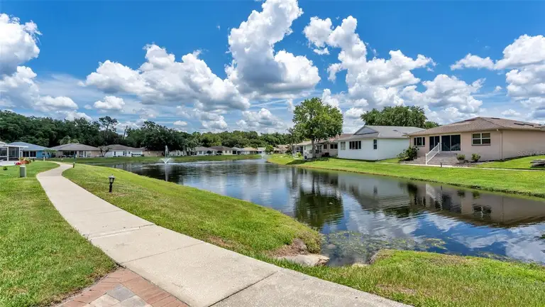 6257 SILVER LAKES DR W — photo 2