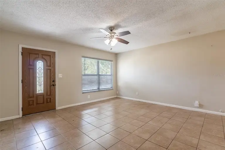 614 E WHEELER RD — photo 4