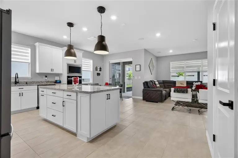7239 IVY TENDRIL AVE — photo 4
