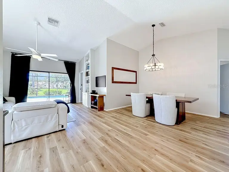 5569 GREYSTON ST — photo 5