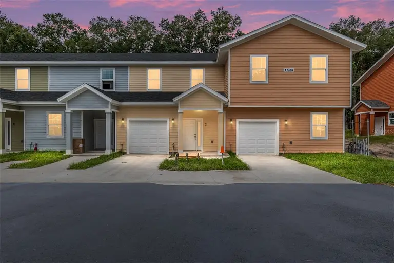 1607 NW 29TH RD #4