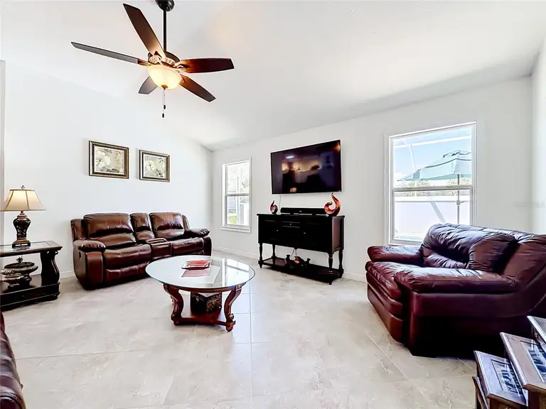 506 DEAUVILLE CT — photo 3