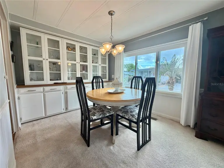 101 TAMARISK WAY — photo 3