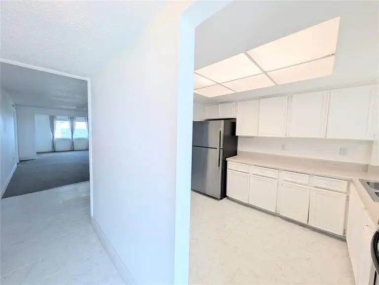 4129 LAKE BAYSHORE DR #C-501 — photo 3