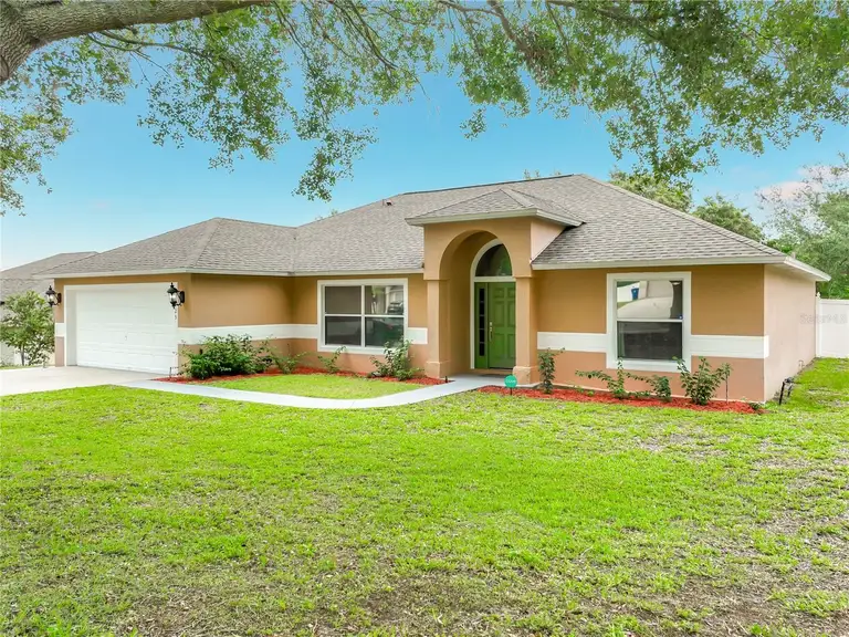 1123 LAKEVIEW OAKS DR