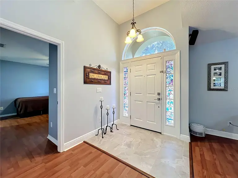 1123 LAKEVIEW OAKS DR — photo 5