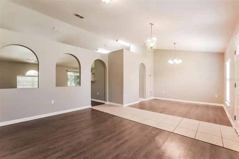 949 CASCADES PARK TRL — photo 5