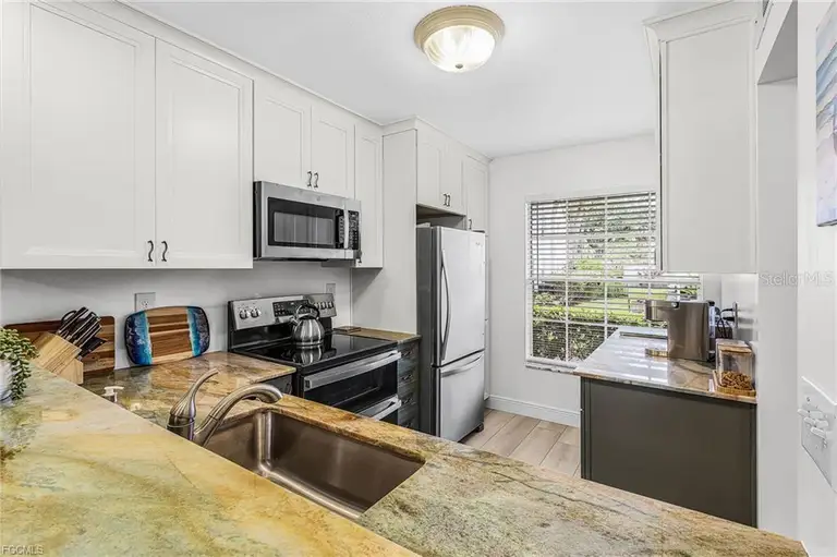 14461 LAKEWOOD TRACE CT #103 — photo 4