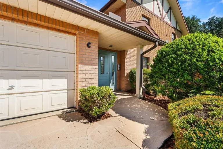 100 E OAK TERRACE DR #C1