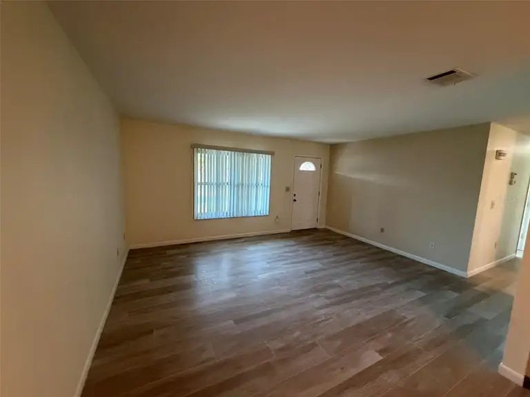 8228 SAN JACINTO AVE — photo 4