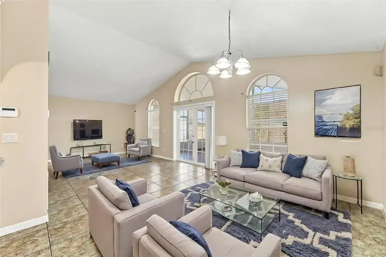 2411 PARSONS POND CIR — photo 3